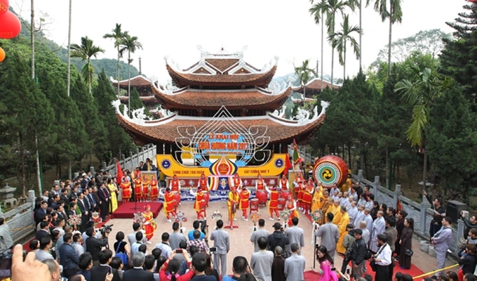Lễ hội Chùa Hương